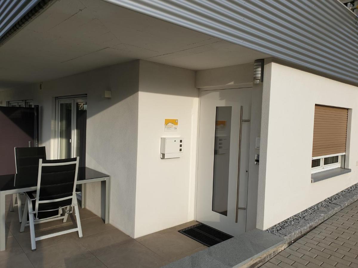 Ferienwohnung Happynes Бад Нойщат ан дер Зале Екстериор снимка