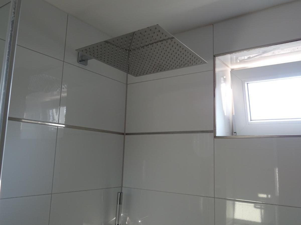 Ferienwohnung Happynes Бад Нойщат ан дер Зале Екстериор снимка
